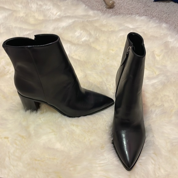 Schutz booties - Picture 4 of 7